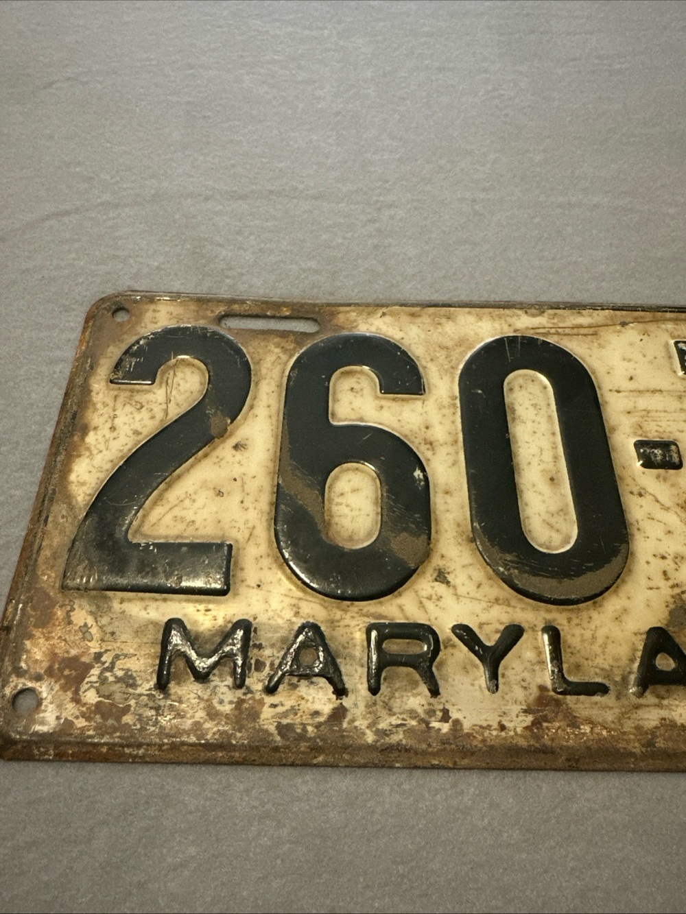 Vintage 1927 Maryland License Plate - Cream and Black - Picture 2 of 7
